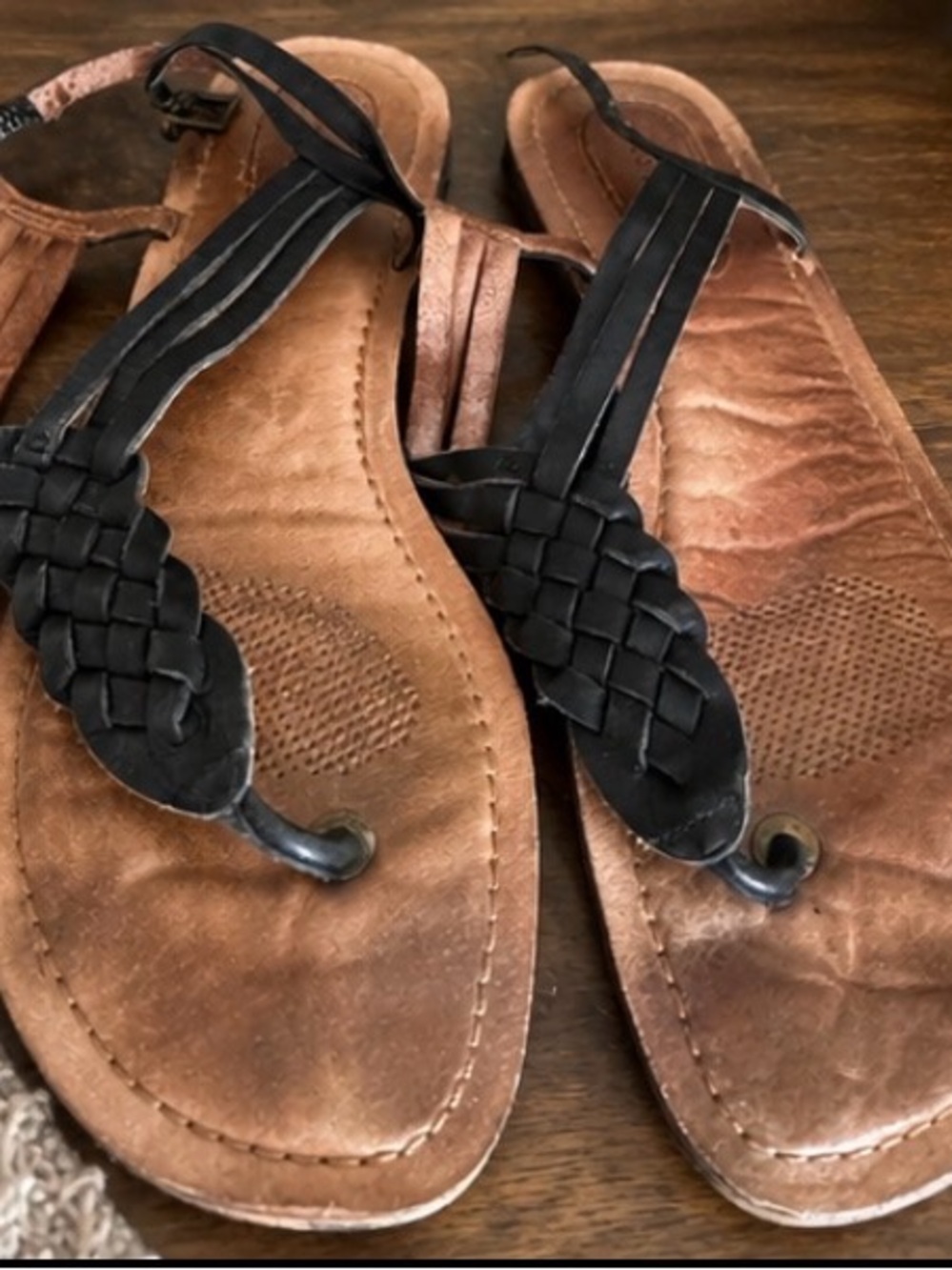 Corso Como Black and Brown Braided Leather T-Strap Sandals